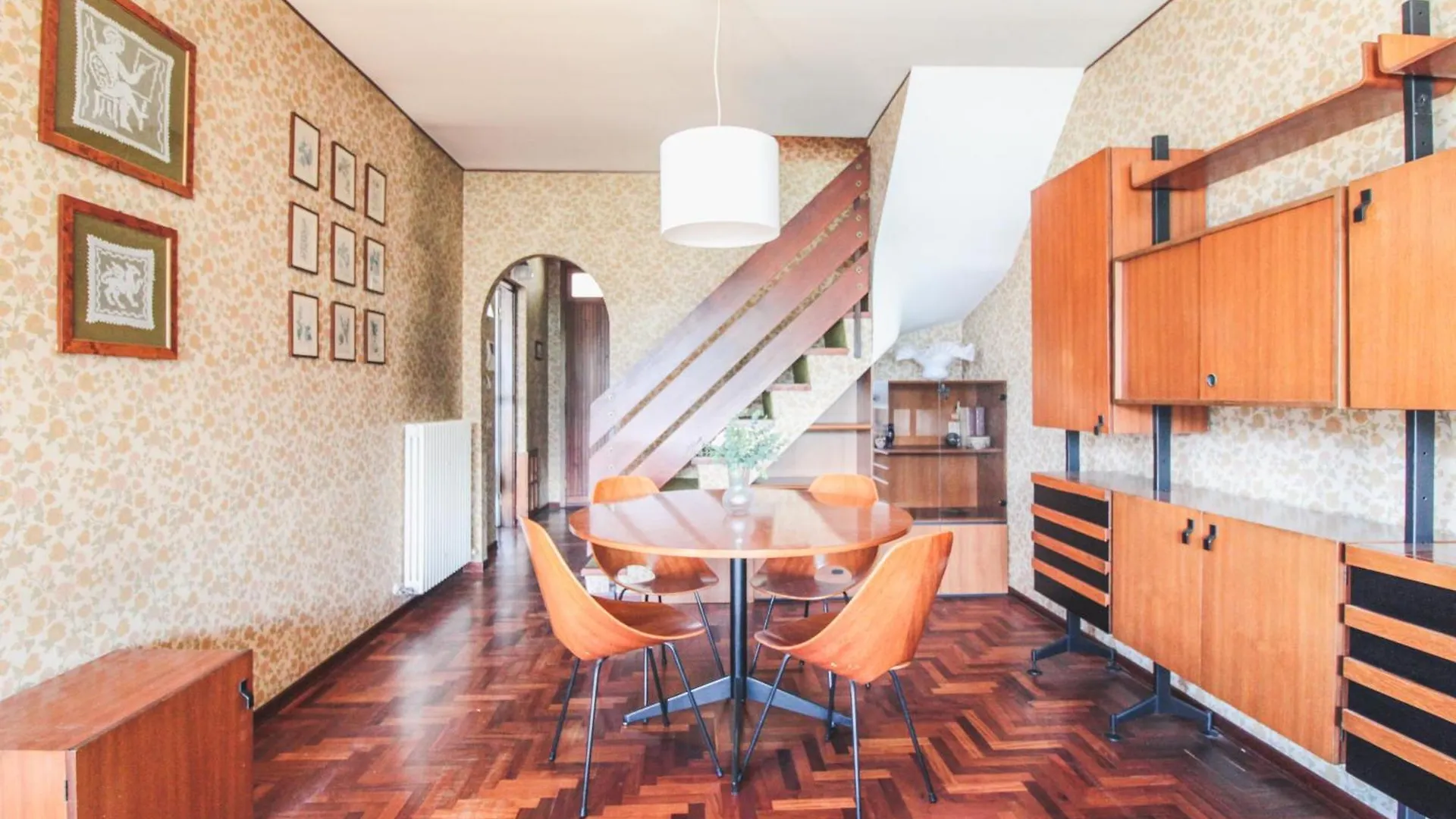 Vintage Apartment 梅纳焦